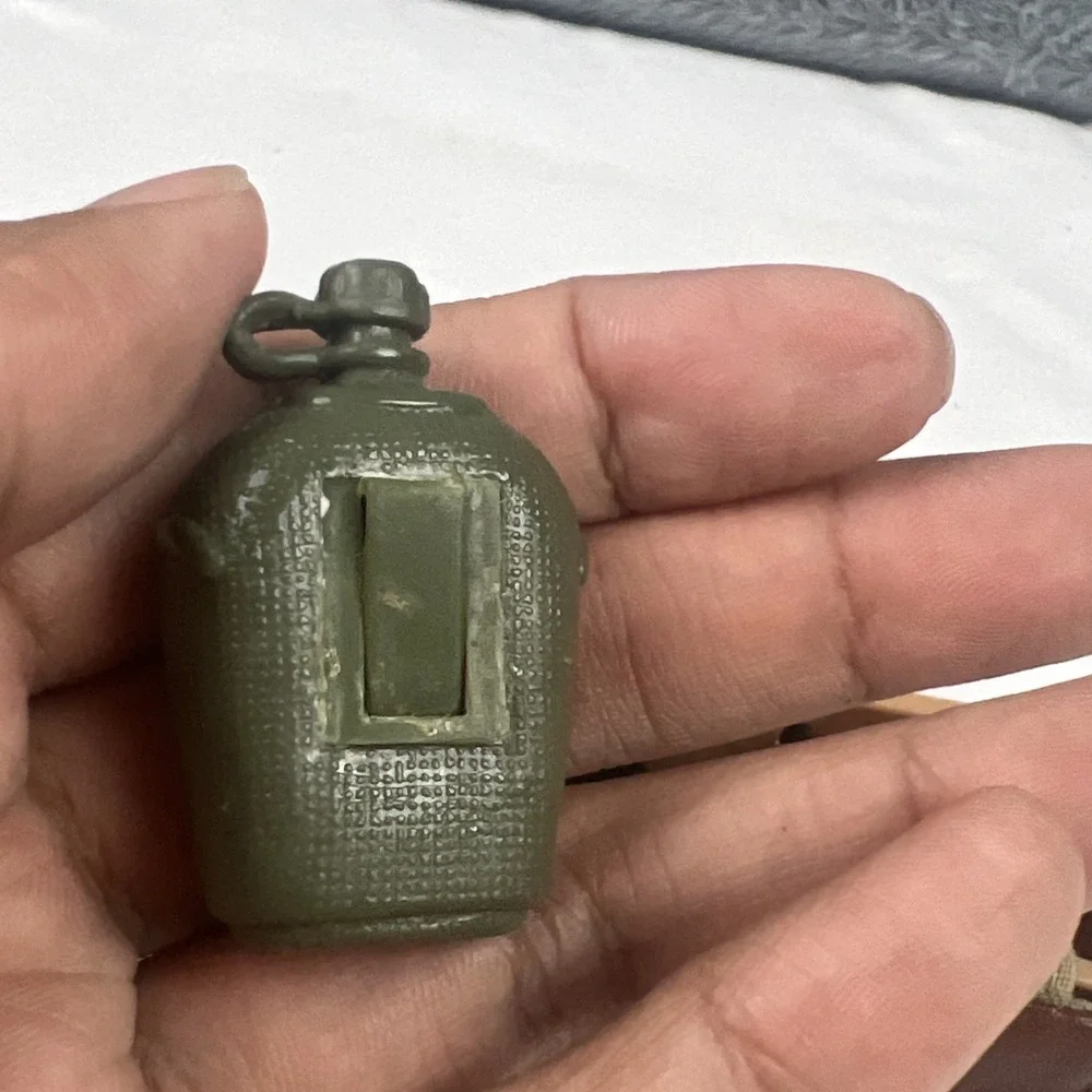 VTG GI Joe Pigeon Cage Back Pack w/ Grenade & Canteen 2000 Hasbro